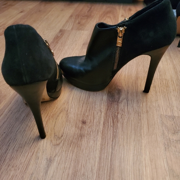 MK black platform shoes, size 7 - Picture 3 of 4